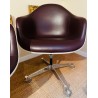 Herman Miller- Paire de fauteuils marron chocolat