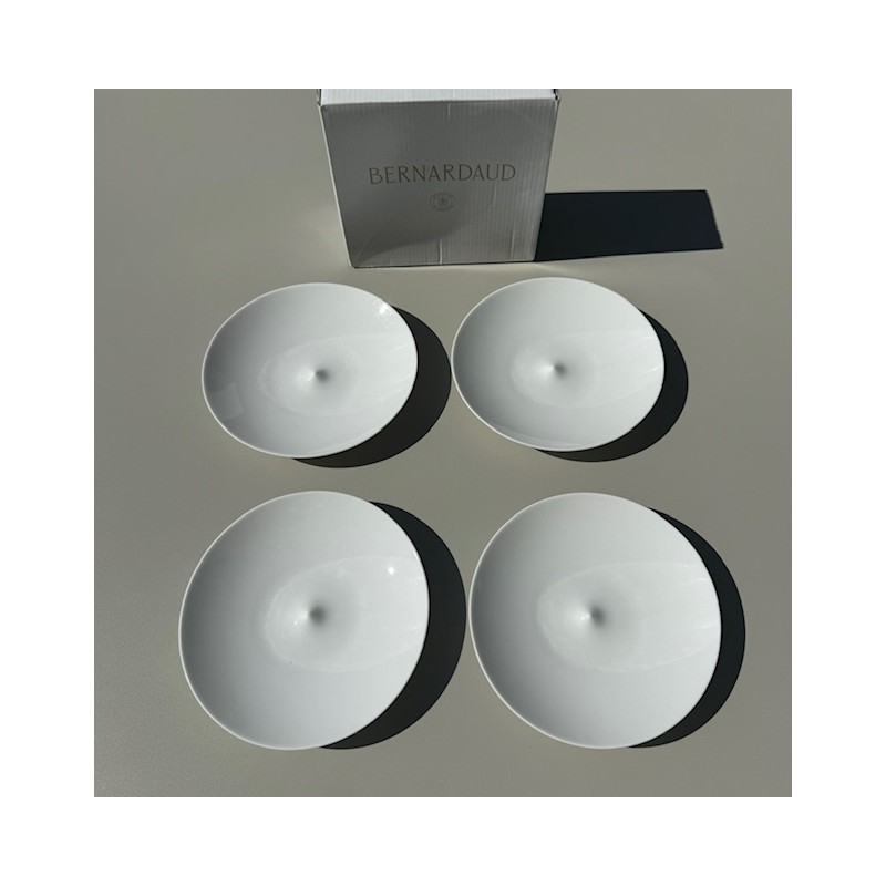 Bernardaud - 4 petites assiettes de présentation modèle Bulle