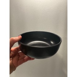 6 assiettes bowls en céramique noire