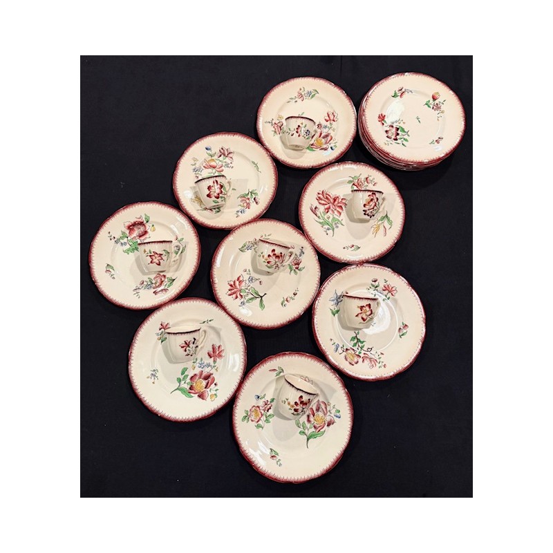 Sarreguemines - Assiettes à gâteau et tasses à café en faïence ancienne