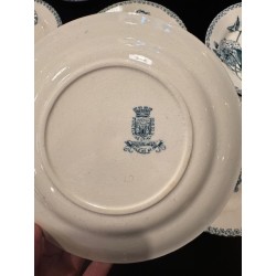 Gien - 8 assiettes modèle Boule de Neige en terre de fer