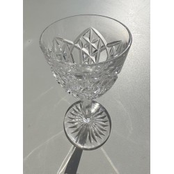 Baccarat - 8 verres à vin modèle Juigné