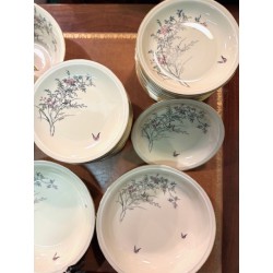 Complet service en porcelaine fine de l'ancienne Manufacture Royale de Limoges