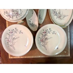 Complet service en porcelaine fine de l'ancienne Manufacture Royale de Limoges