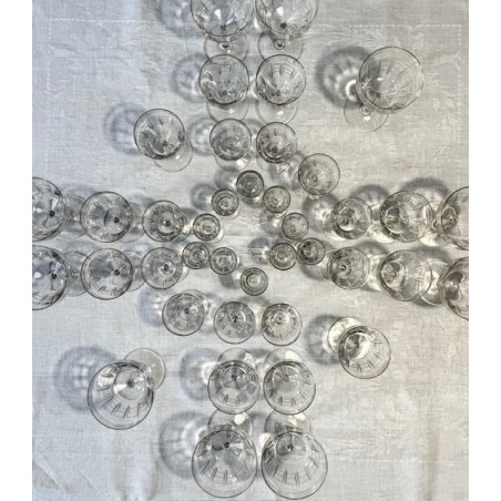 Service cristallerie Art déco 40 pièces