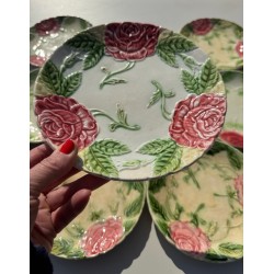 Chantilly - Service 10 assiettes barbotine aux fleurs XIXème