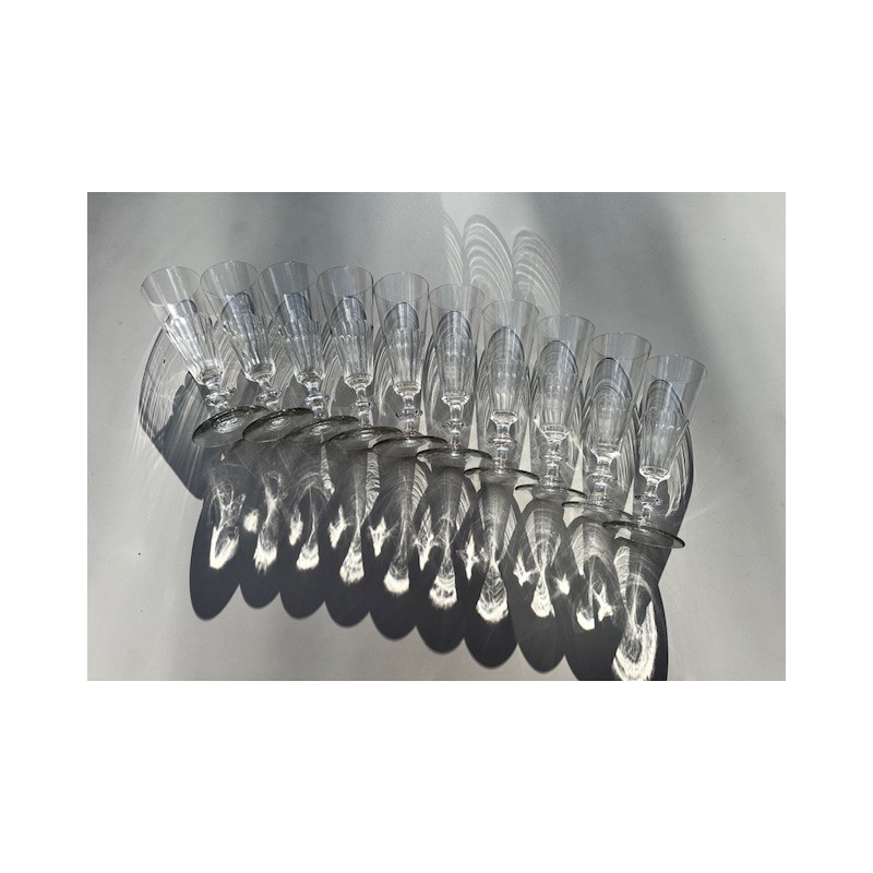 Baccarat XIXème - 10 flûtes anciennes en cristal demi fort