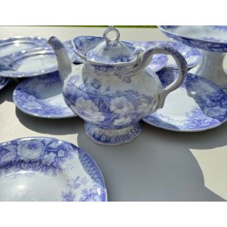 Sarreguemines XIXème - Théière modèle Jardinière