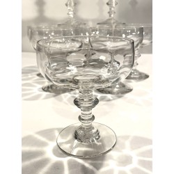 10 Coupes à Champagne en verre ancien