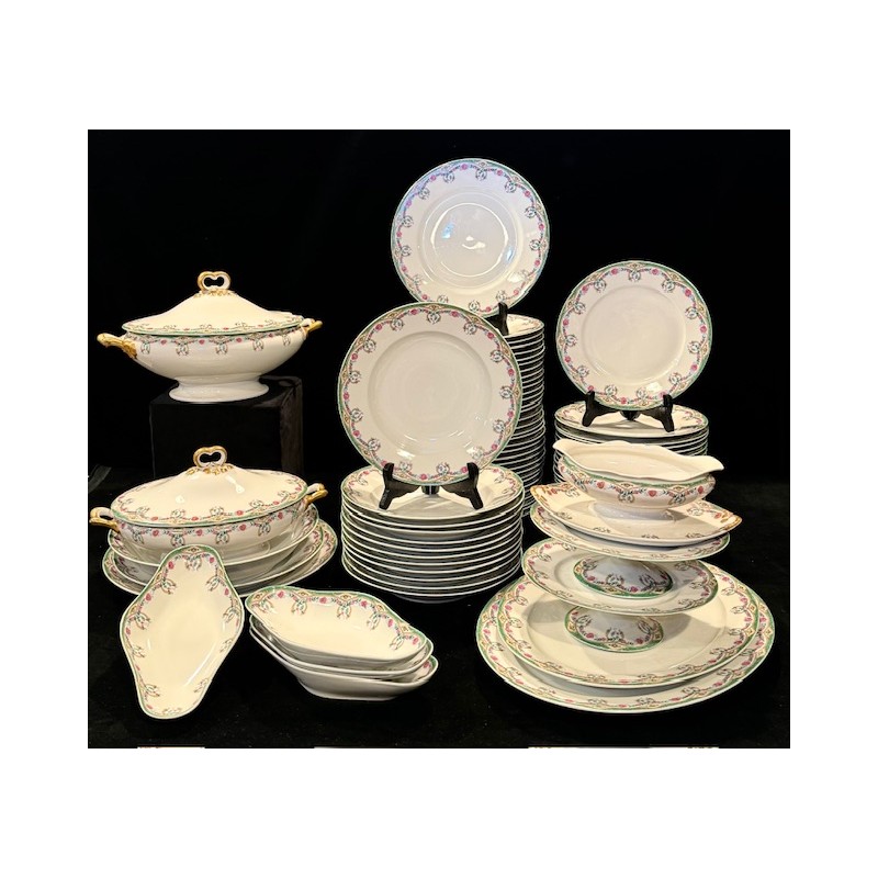 Limoges WG & C° - Entier service de vaisselle en porcelaine