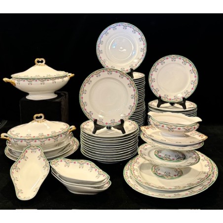 Limoges WG & C° - Entier service de vaisselle en porcelaine